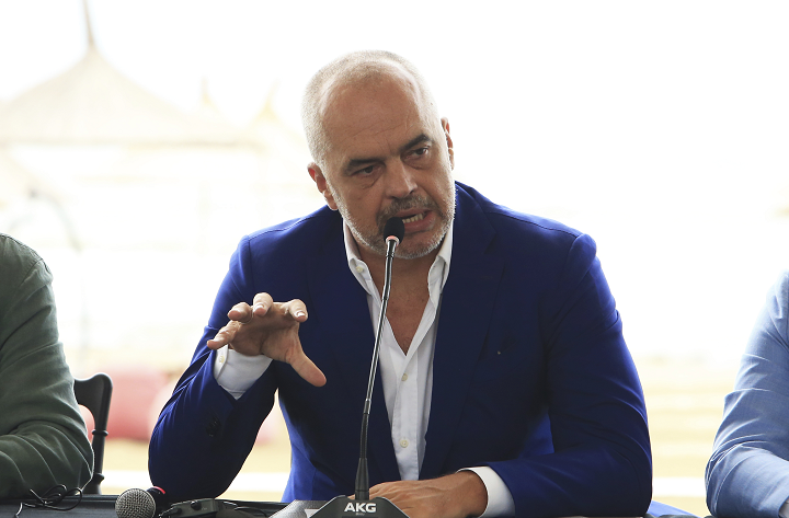 Albanska opozicija blokira put ka EU