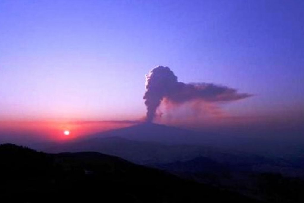 Vulkan Etna proradio