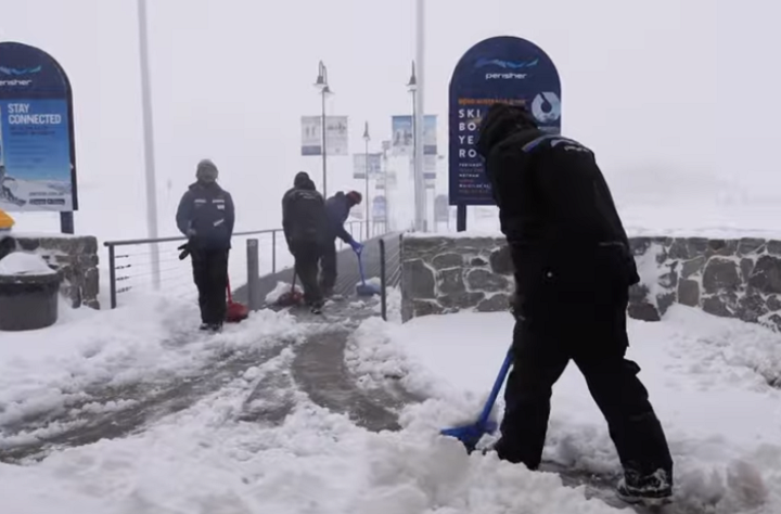 Problemi zbog snijega najvišeg u posljednjih 20 godina