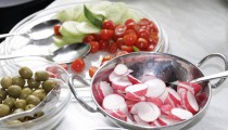Najukusnija obrok salata od rotkvica - Zasitna je, a niskokalorična