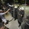 Nakon incidenata na protestima u Srbiji privedeno 37 osoba